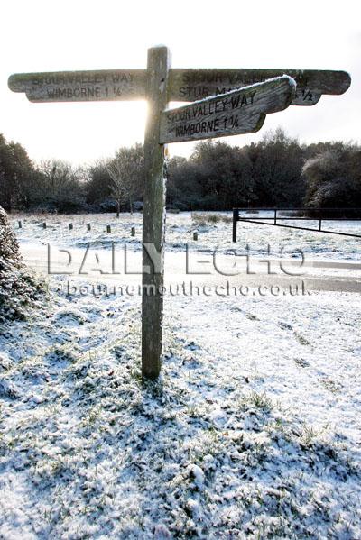 As the South of England prepares for a second deluge of snow, East Dorset gets a dusting of the white stuff ... Pamphill near Wimborne gets a fresh snowfall.