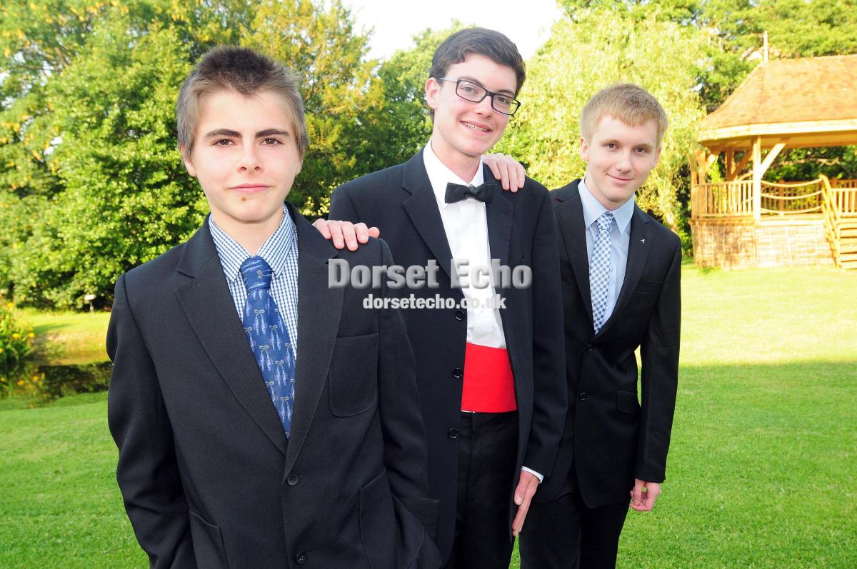 Students dressed to impress at their year 11 prom