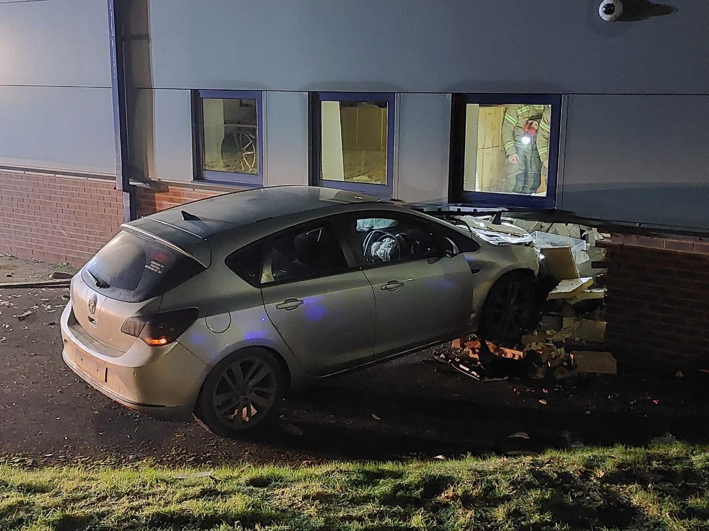 Car crash at Bridport business park | Bridport and Lyme Regis News - Vimarsana News